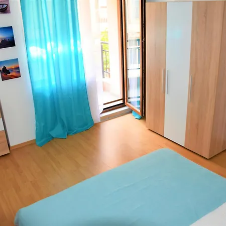 Aglaya 2 פומורי