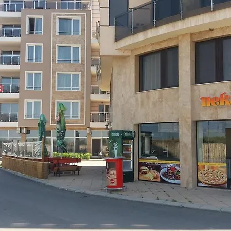 Aglaya 2 * פומורי